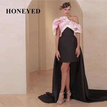 Фантазия в Розово-черна Къса рокля за абитуриентски бал Honeyyed 2023 с открити Рамене, с подвижни накъдрен, с рюшами, от сатен, 2 броя в комплект
